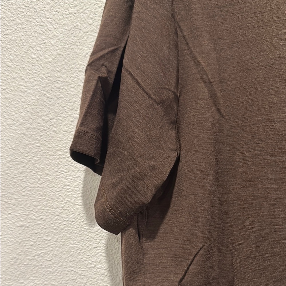 Taylor Stitch Men's Dark Brown Merino Short Sleeve Tee - Picture 7 of 9